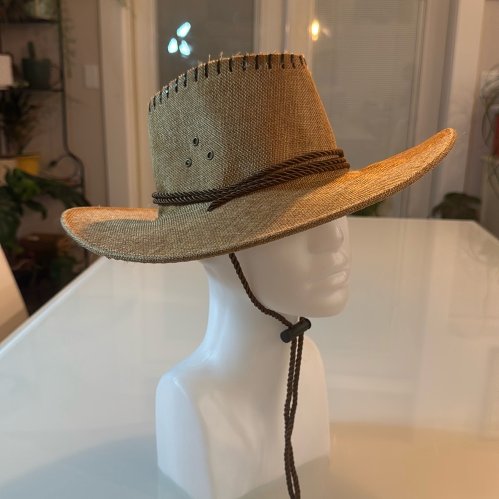Wide brim hat - fits 22” circumference